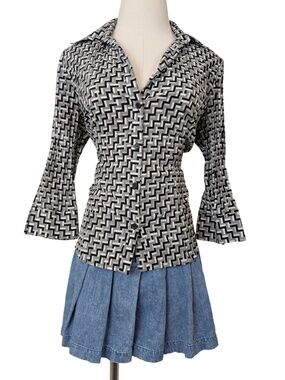 Y2K Abstract Button Down Blouse Chevron Business Casual Size Medium